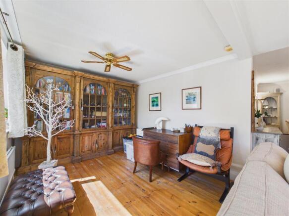 2 bed Semi-Detached for sale Image 11