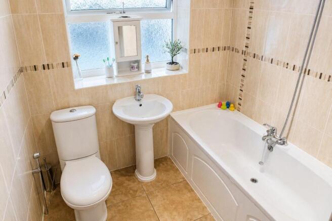 2 bed Detached Bungalow for sale Image 7