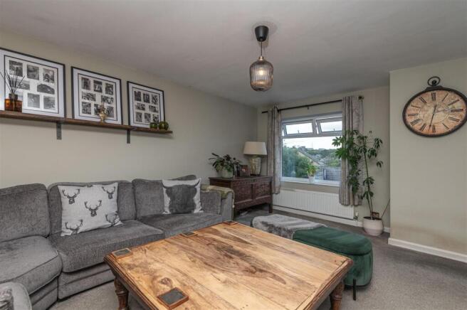 3 bed Town House for sale Image 7