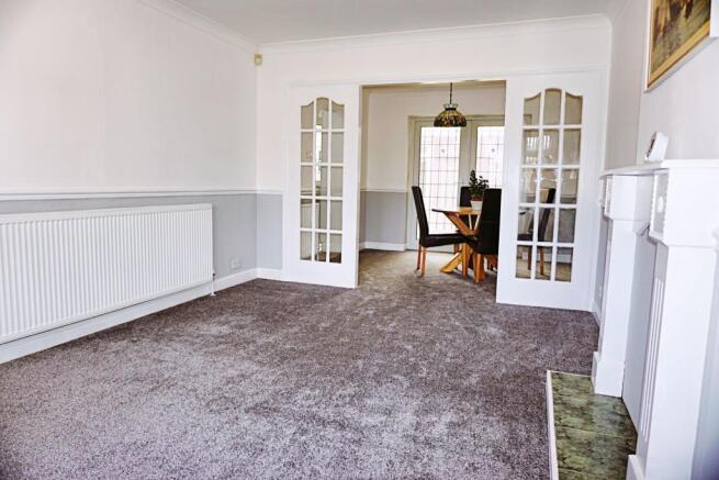 Lounge/Dining Room