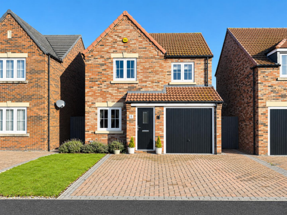 3-bed detached on Naylor Croft, Howden, Goole, £290,000