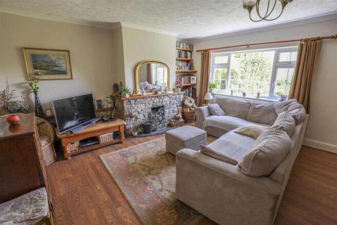 1, Tre Aubrey Cottages, Llantrithyd, Nr Cowbridge, Vale of Glamorgan, CF71 7UE photo 4