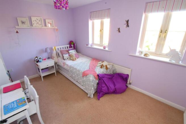 15 Bed 2.JPG