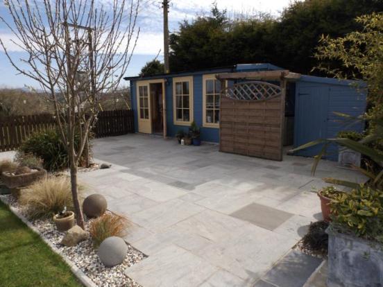 Patio/ Summerhouse