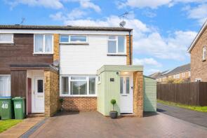 38, Thelton Avenue, Horsham RH12 3LT