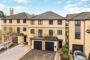 4, Steeplechase Close, Cheltenham GL50 3EN