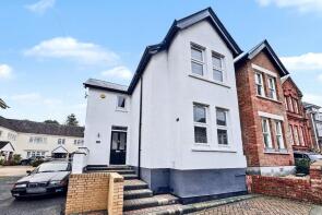 4, Wharfdale Road, Bournemouth BH4 9BT