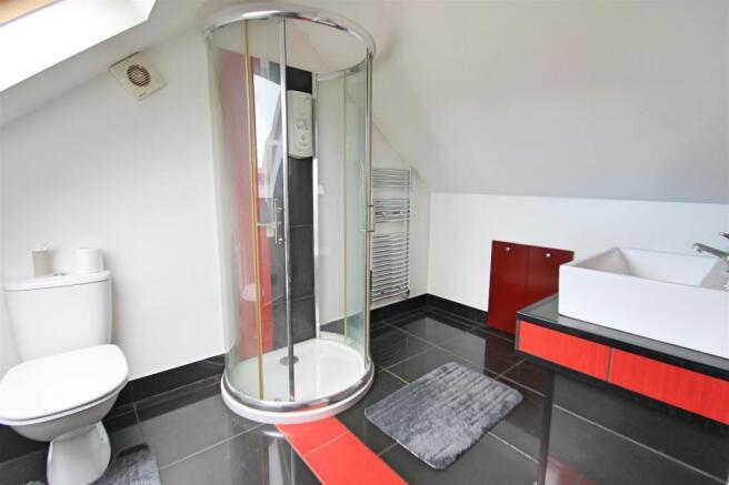 Shower Room: