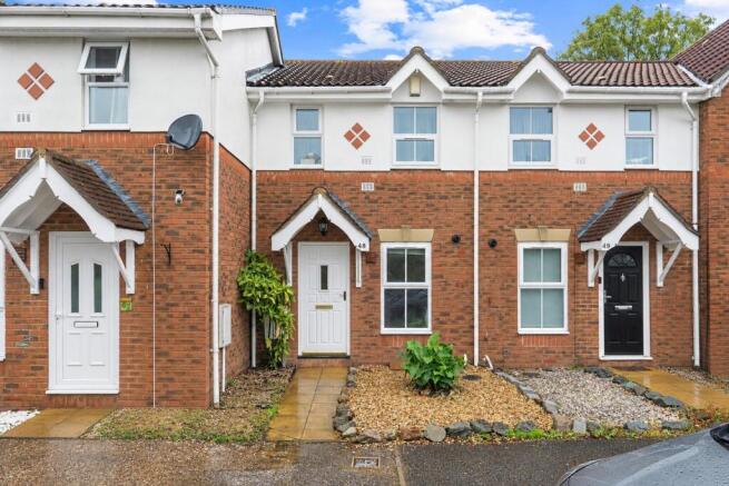 2-bed terraced on Pytt Field, Harlow, Essex, CM17, £325,000