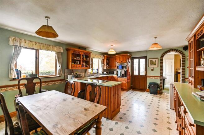 Kitchen/ Breakfast