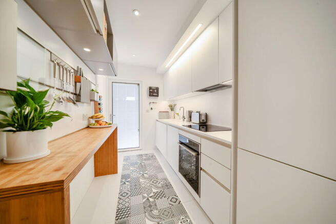 4 bed End of Terrace for sale Image 5