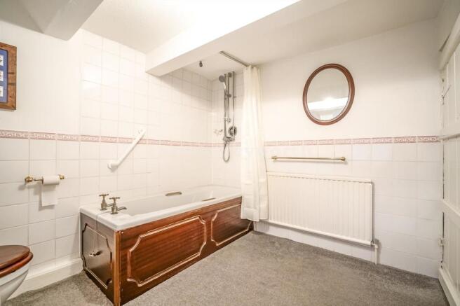 Bathroom 2nd View