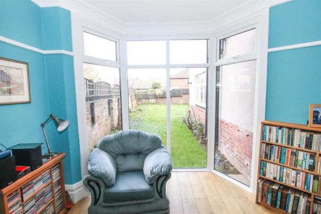 SITTING ROOM