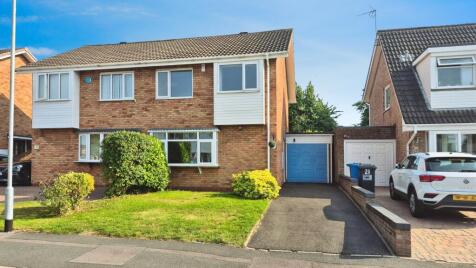 Lingfield Drive, Burntwood