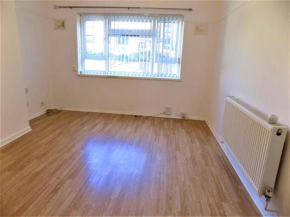 5 cHANCTONBURY.hOUSE (1).JPG