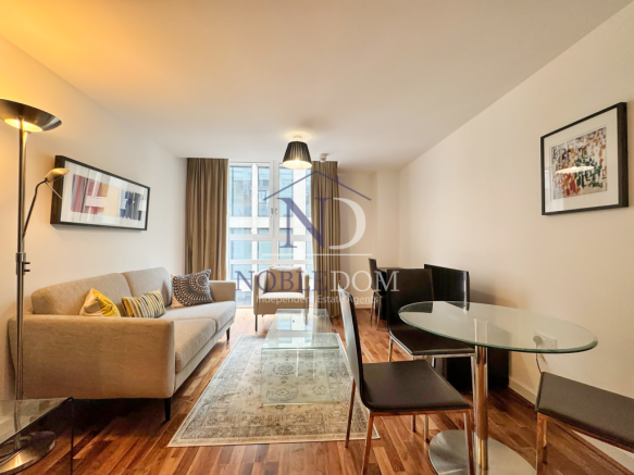 One-bedroom Apartment in Lamb's Passage, Moorgate