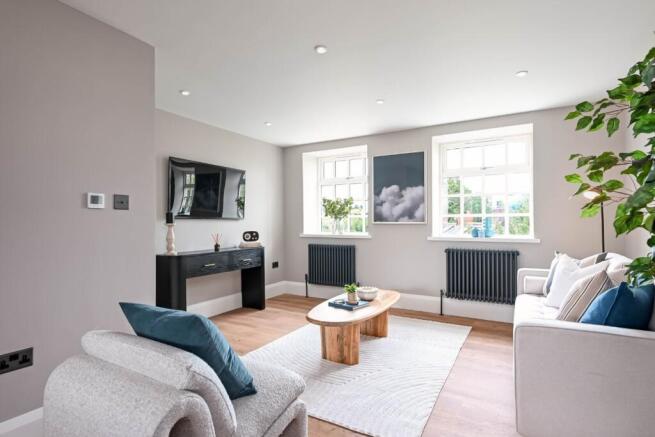4 bed House for sale Image 9