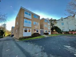 10, Milverton Court, Milverton Hill, Leamington Spa CV32 5JA