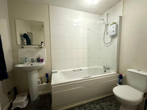 32 Oberon Grove, Wednesbury, WS10 photo 4
