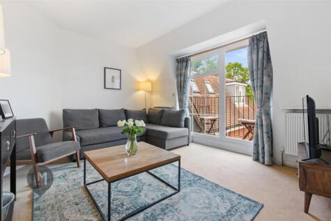 Augustus Road, London