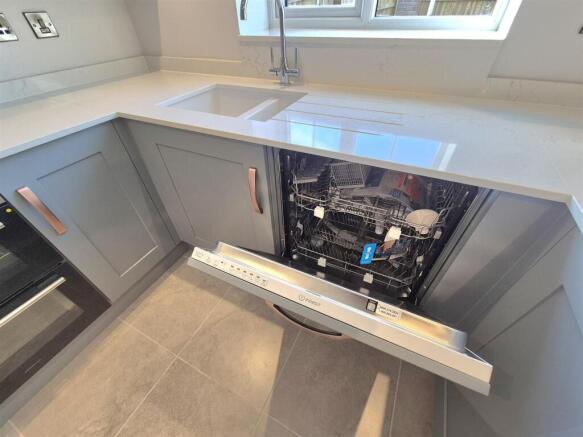 Larch_kitchen detail.jpg