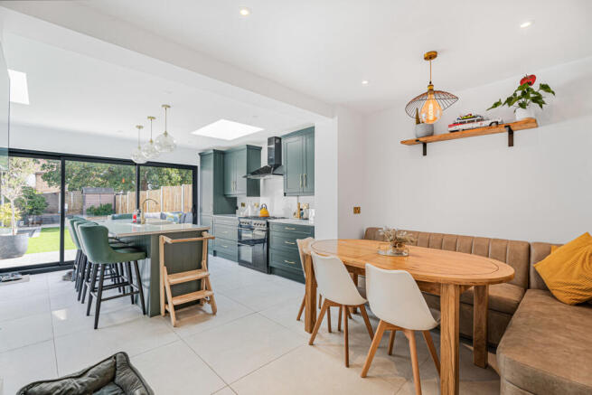 Kitchen/Dining