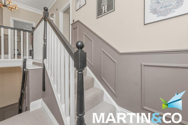 3 bed Apartment for sale Image 8