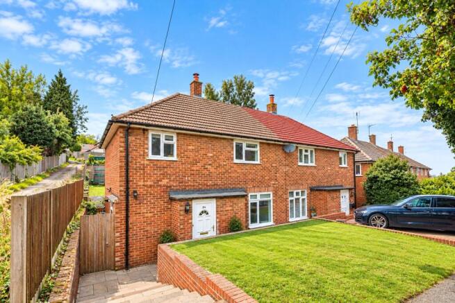 3-bed semi-detached on The Tideway, Rochester, Kent, ME1, £350,000
