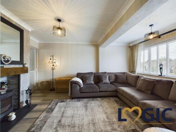 25 Havercroft Rise  (1)