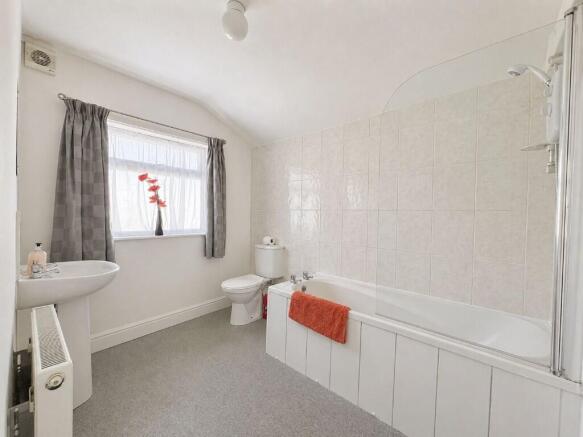 2 bed Terraced for sale Image 4