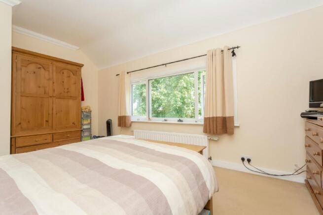 3rd Photo of Bed 1