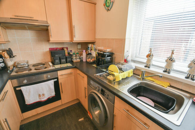 3 bed Terraced for sale Image 6