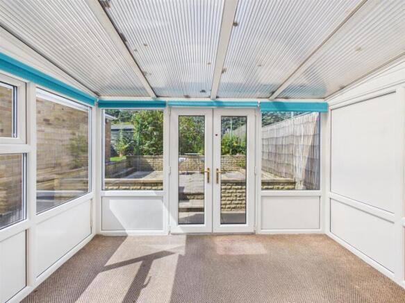 2 bed Semi-Detached Bungalow for sale Image 4