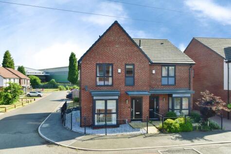 Wilmot Drive, NEWCASTLE, Staffordshire, ST5