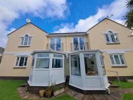 Flat 8, Palm Court, David Penhaligon Way, Truro TR1 2XT