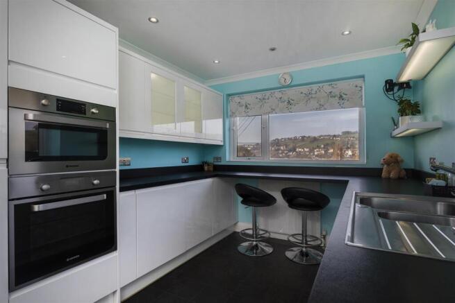 3 bed Barn Conversion for sale Image 10