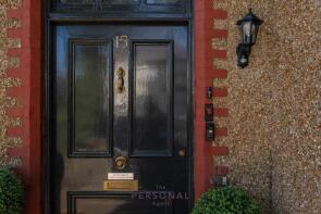21d, Worple Road, Epsom KT18 5EP