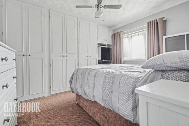 2 bed Detached Bungalow for sale Image 7