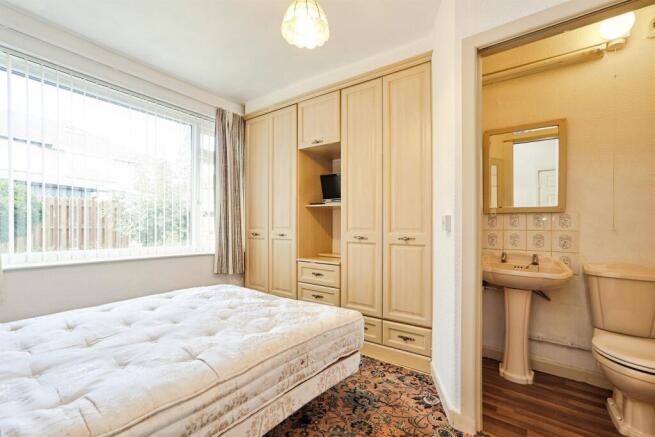 3 bed Detached for sale Image 12