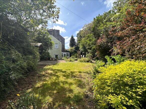 Garden & Side Elevation
