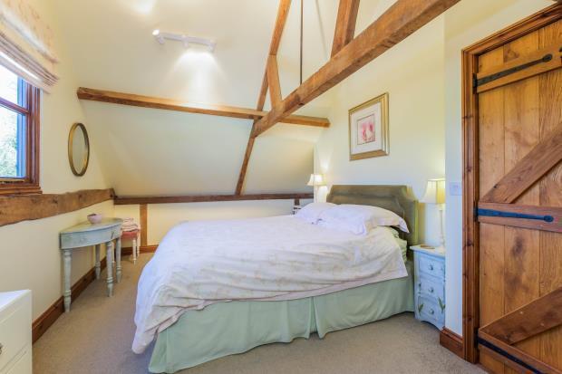 Bedroom 2 (Barn)