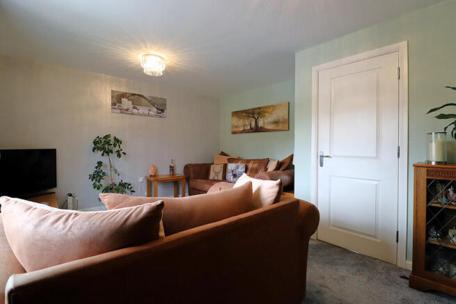 3 bed Town House for sale Image 10