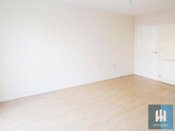 2 bed End of Terrace to rent Image 4
