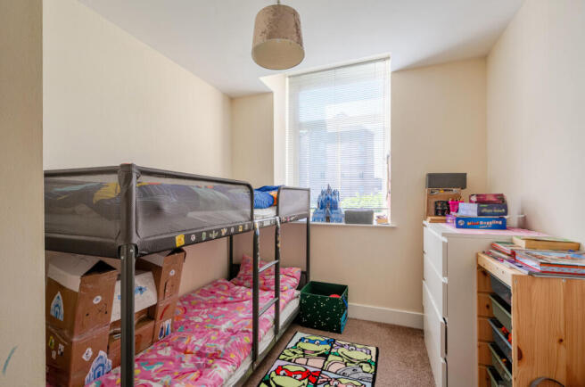 2 bed Flat for sale Image 7