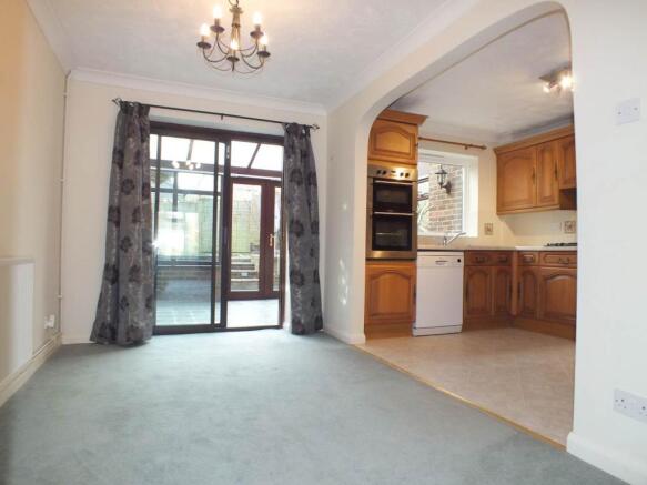 5 Mill Rise - Dining