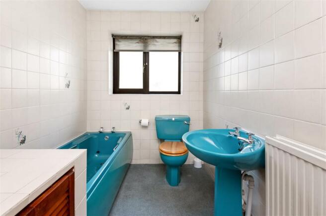 HOUSE BATHROOM