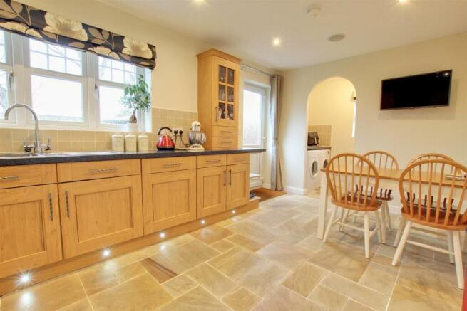 BREAKFAST KITCHEN