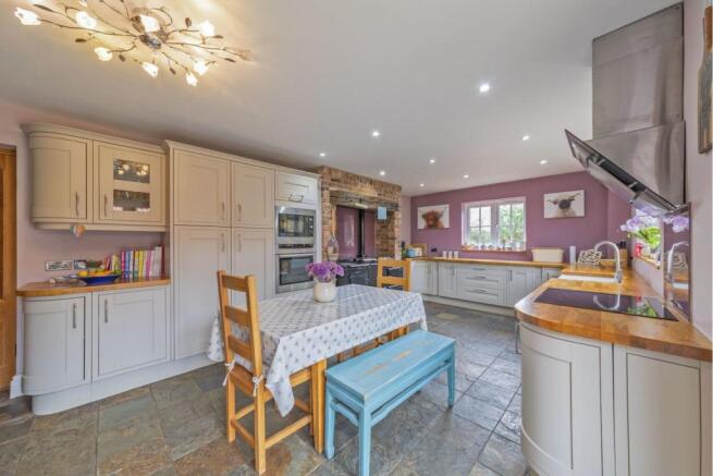 Kitchen/Breakfast