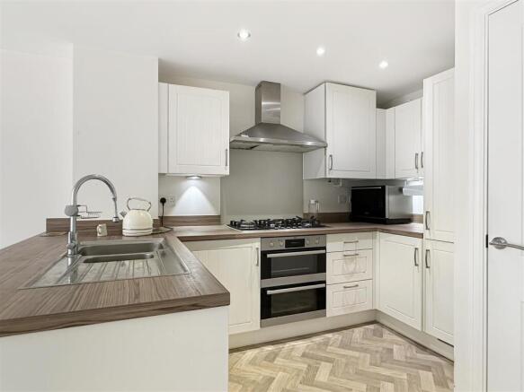 Kitchen (2)