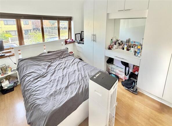3 bed Semi-Detached for sale Image 8